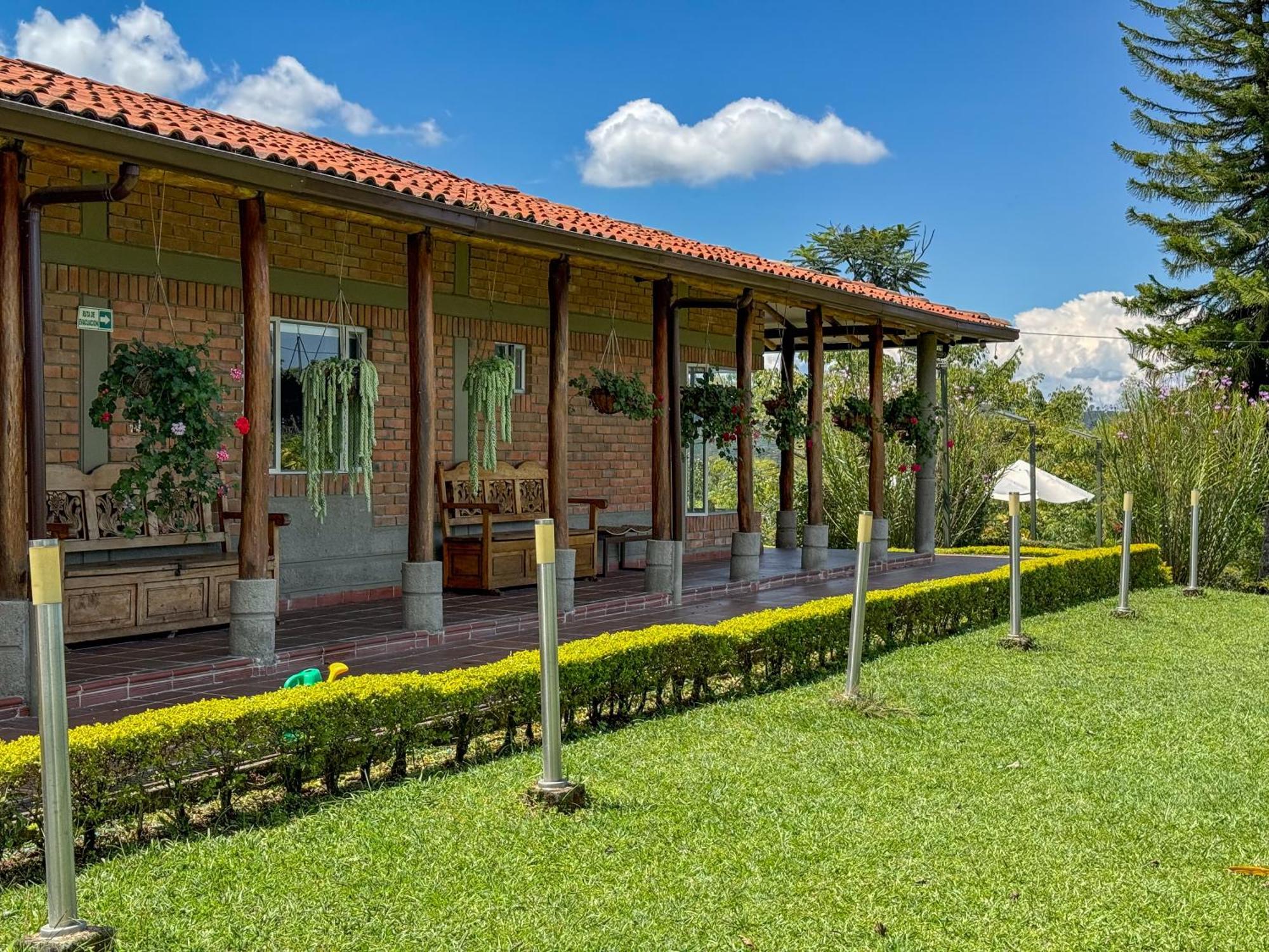 Finca Del Cafe - Casa Typica Santa Rosa de Cabal Ngoại thất bức ảnh