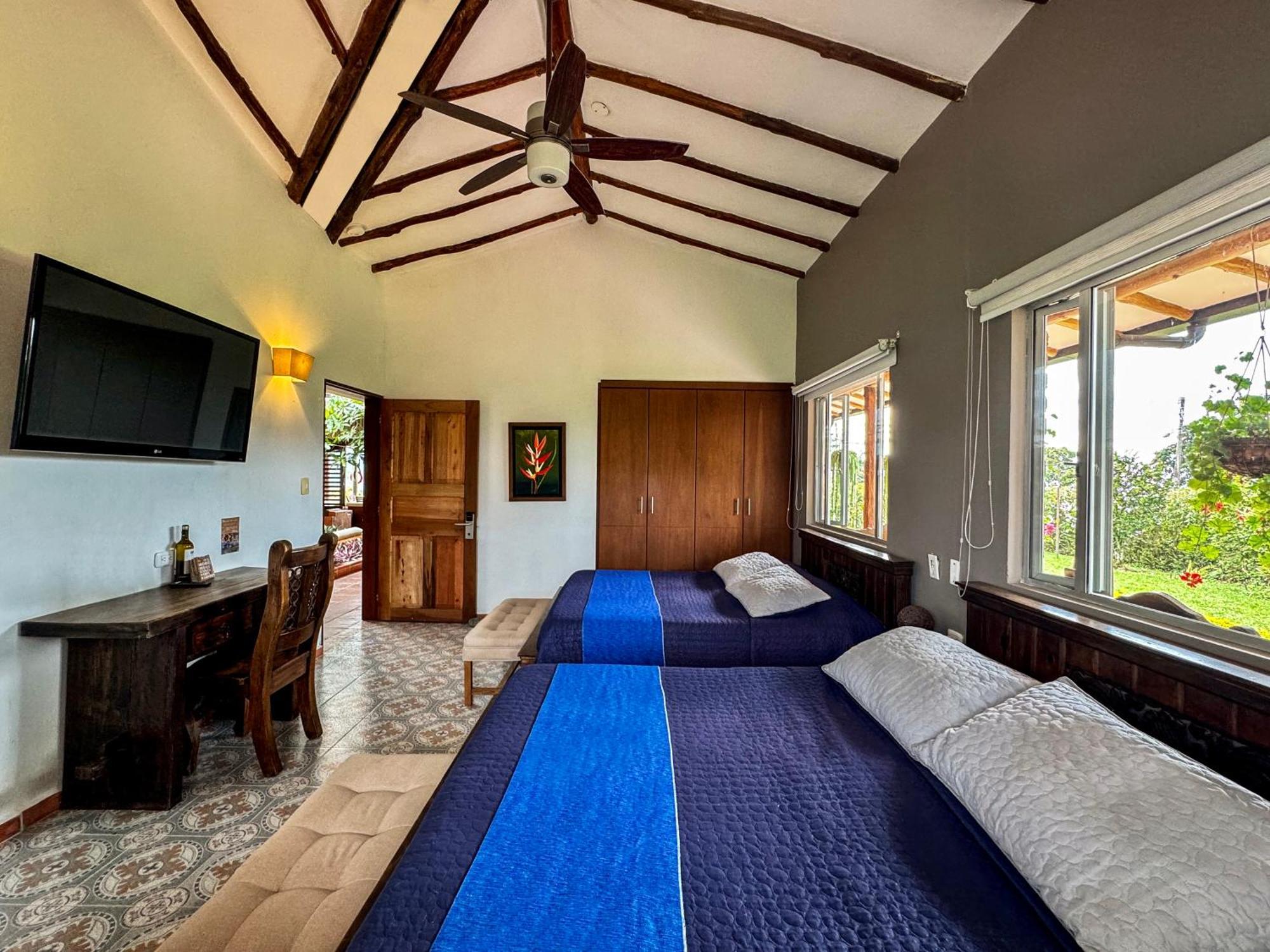 Finca Del Cafe - Casa Typica Santa Rosa de Cabal Ngoại thất bức ảnh